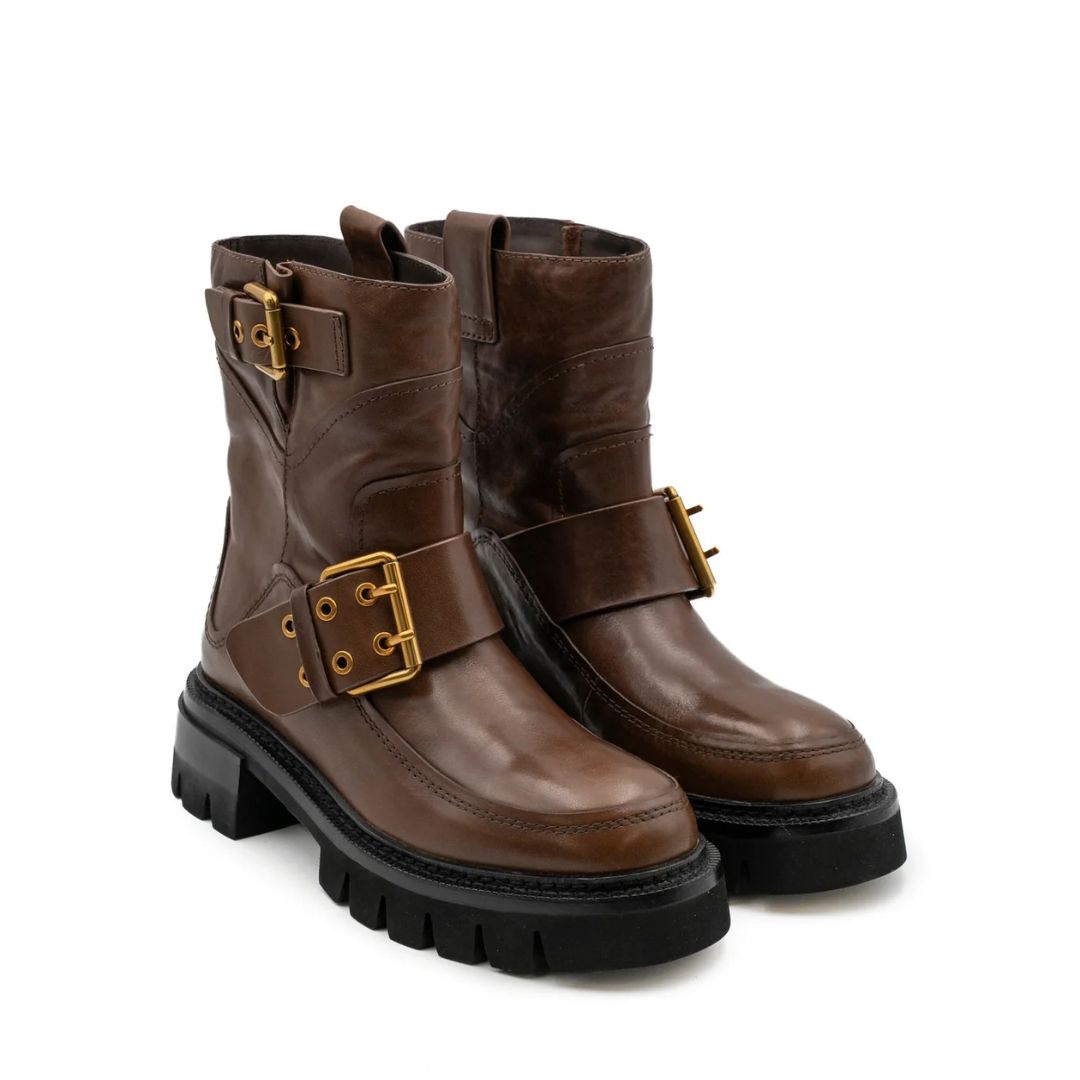 Bota Paloma Barceló Lesia Choco