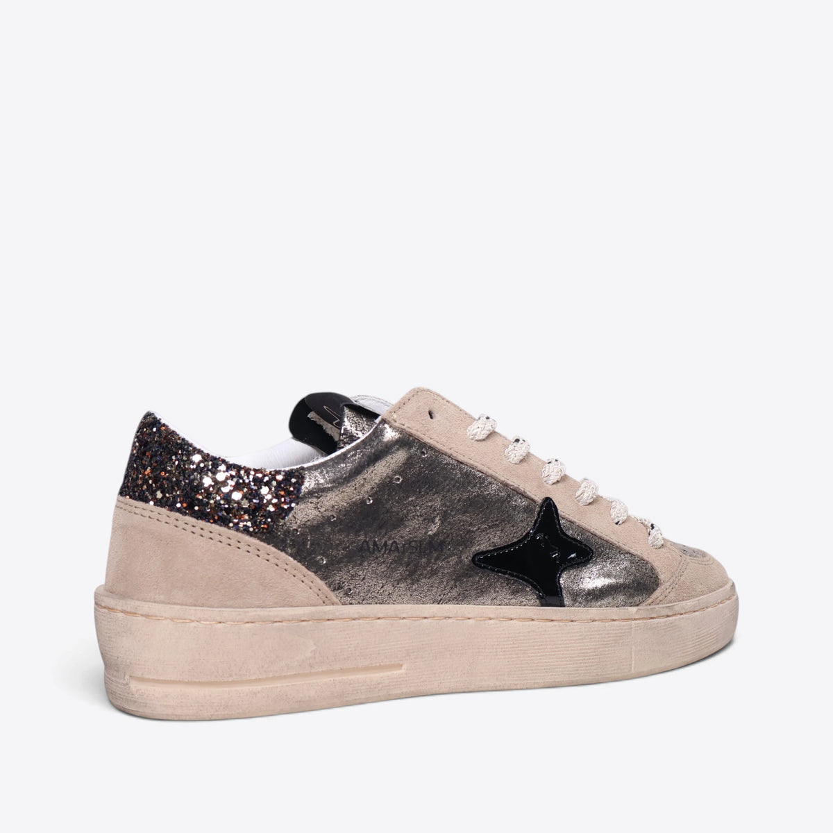 Sneaker Ama Brand metalizada