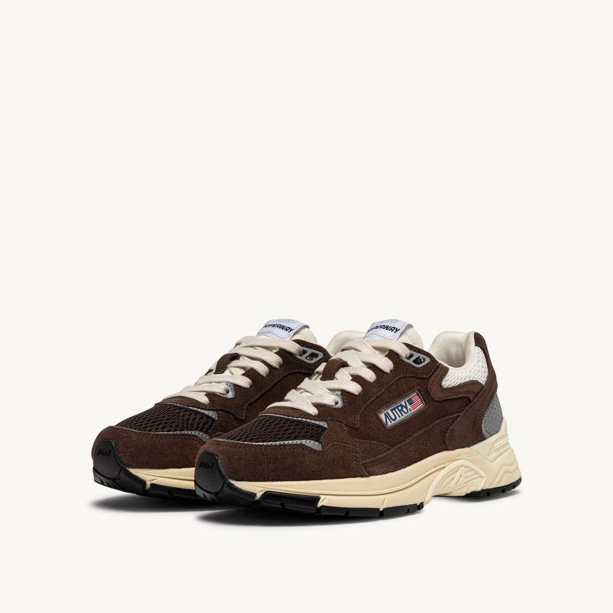 Sneaker Autry Hyperway UM25 Chocolate