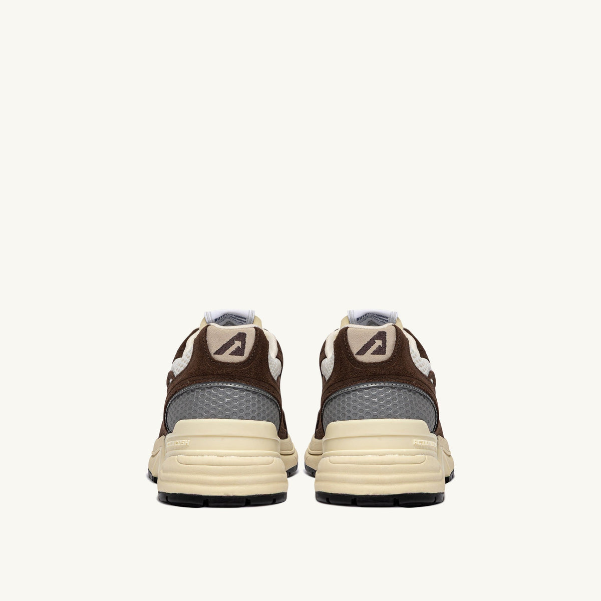 Sneaker Autry Hyperway UM25 Chocolate