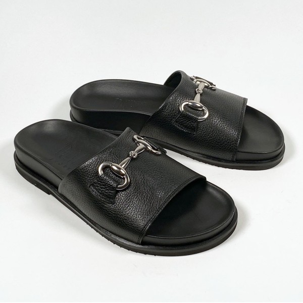 Tretze black sandals