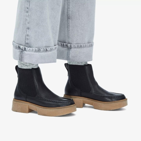 Clarks Linoso Top black ankle boots