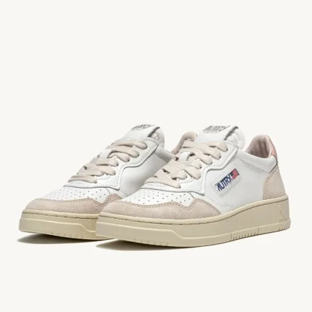 Autry Medalist nude pink sneaker