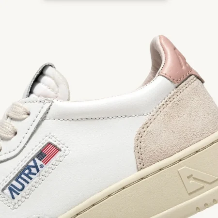 Autry Medalist nude pink sneaker