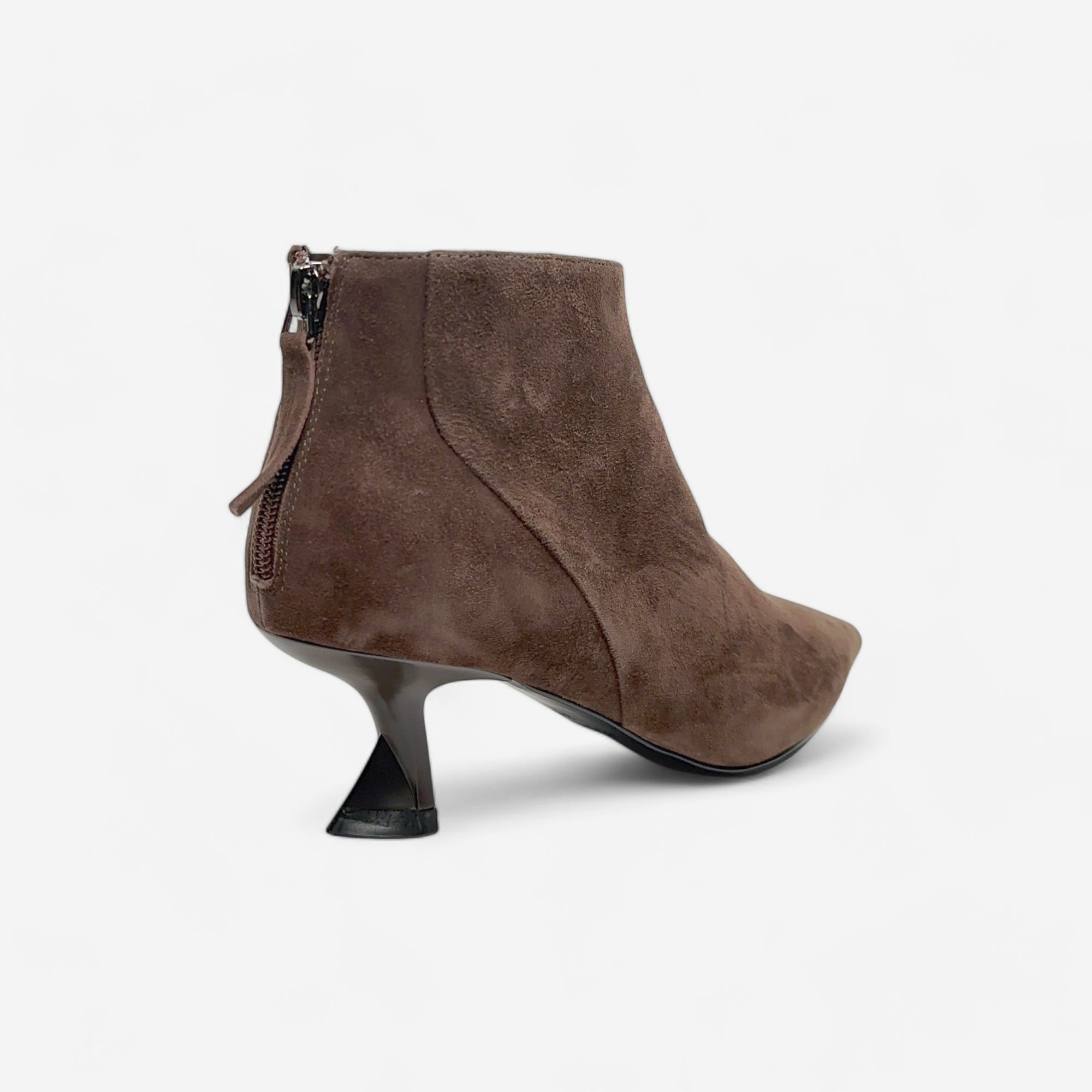 Jeannot brown pointed toe boot