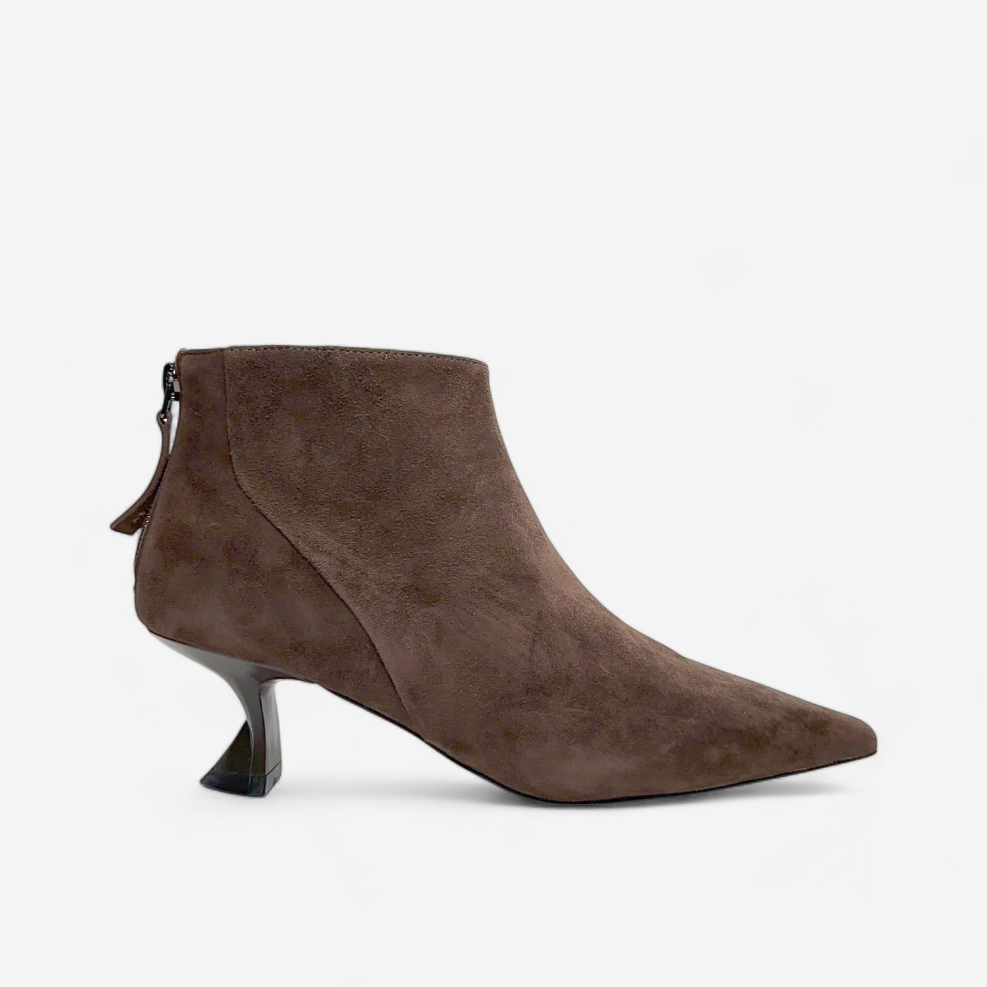 Jeannot brown pointed toe boot