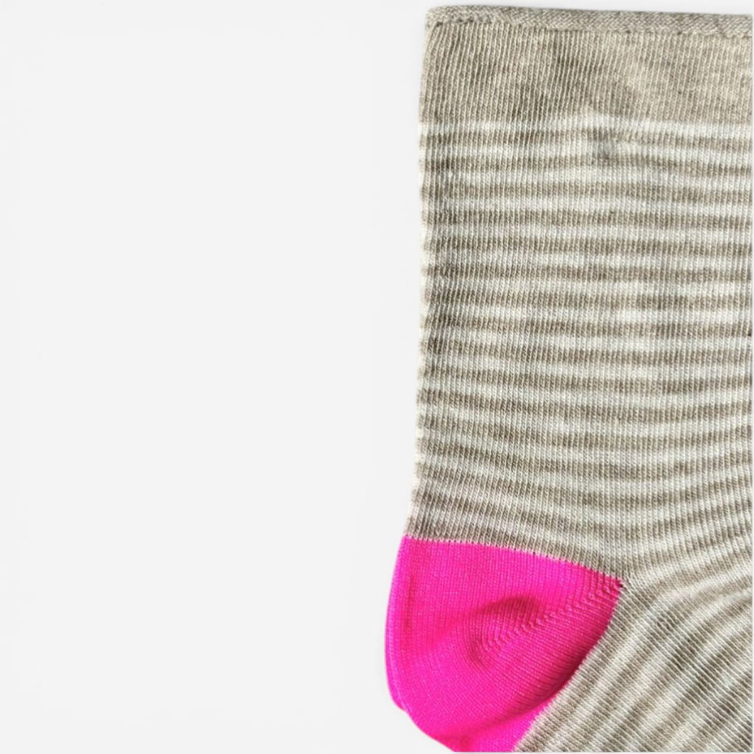 Calcetines Tretze beige y fluor rosa