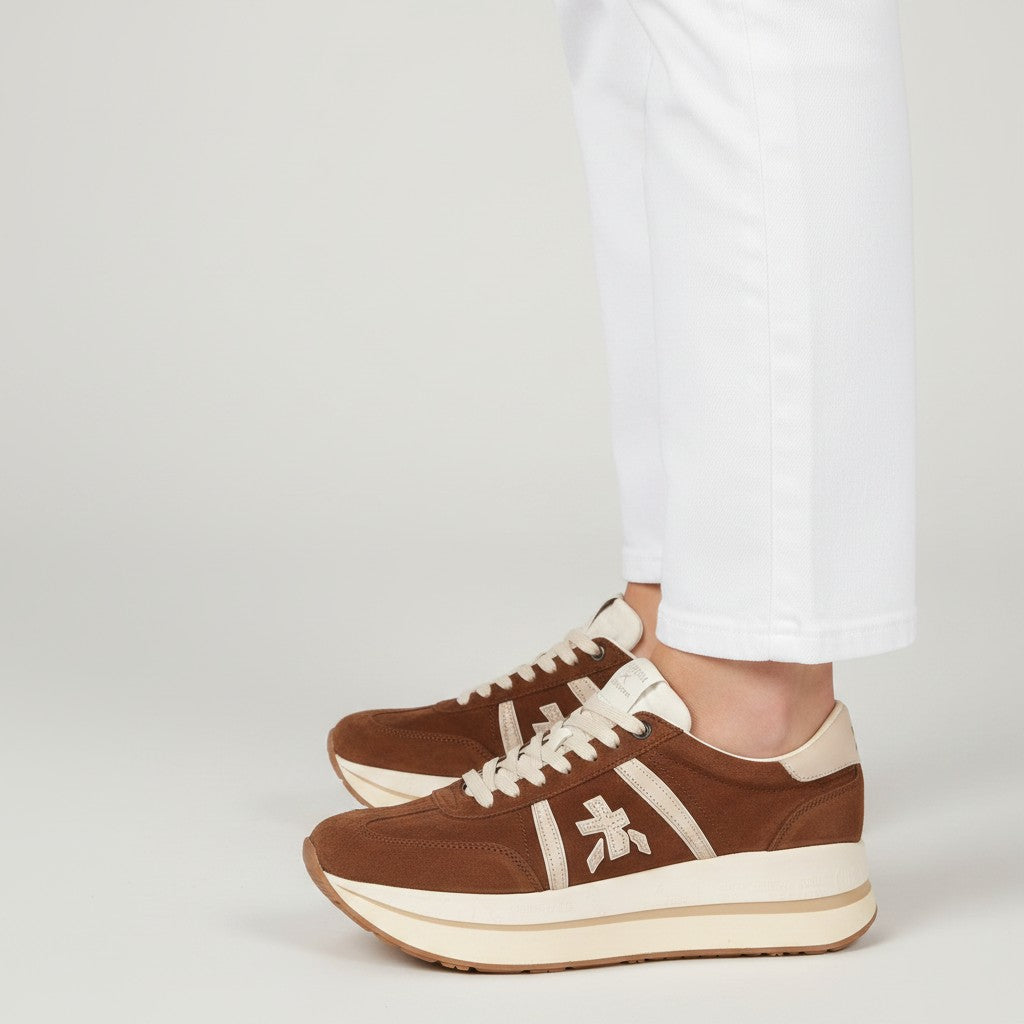 Zapatillas Premiata Bethcoin 8509 marrones con suela de plataforma alta y detalles en contraste en un look casual